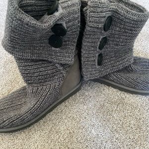 Ugg Classic Cardy boots size 8